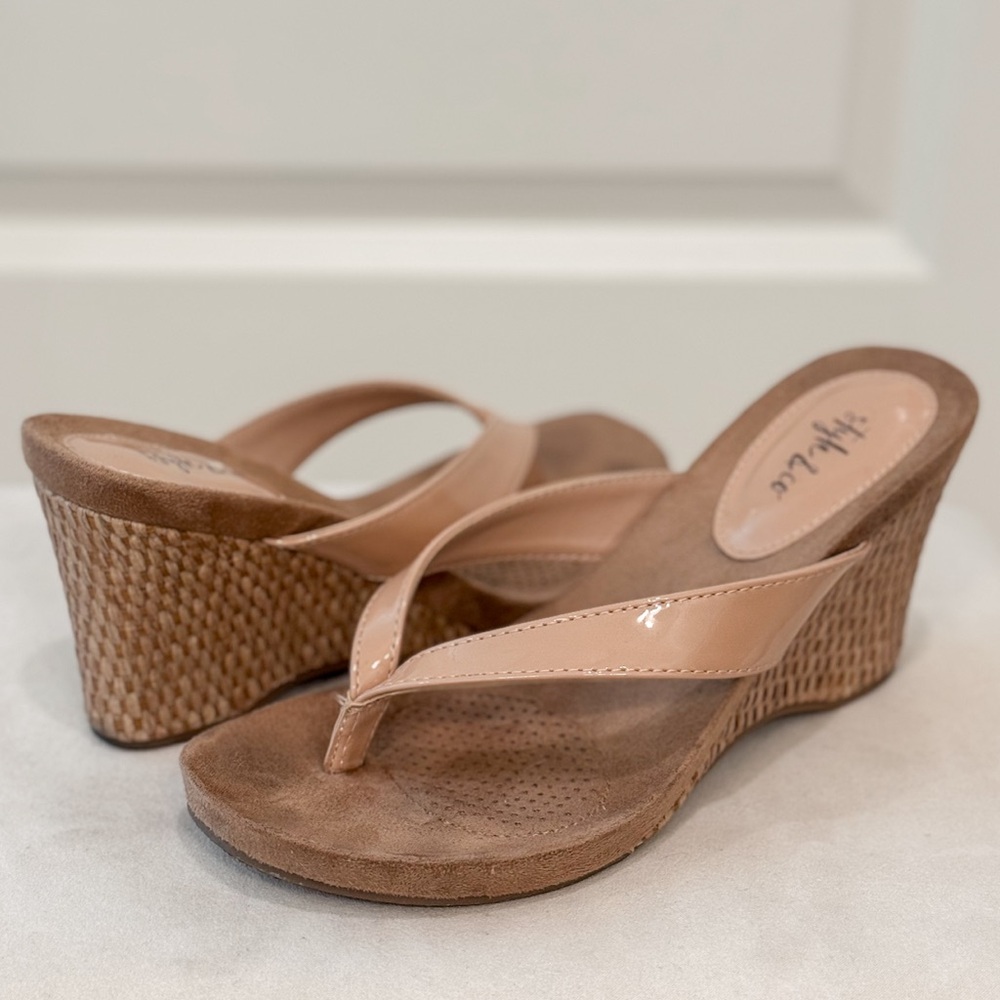 Macy’s Style & Co Chicklet nude thong wedge 3.25” heel size 6.5